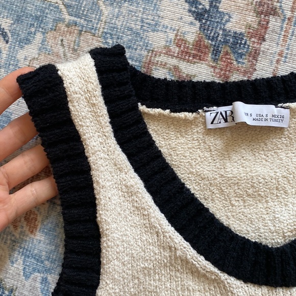 🖤 Zara cropped knit top - Picture 2 of 4